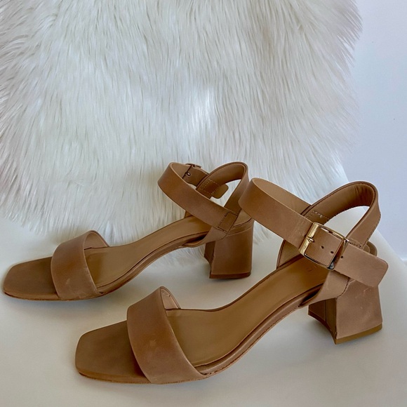 Nisolo Block Heels in Honey/Beige, Size 11 - Picture 9 of 12